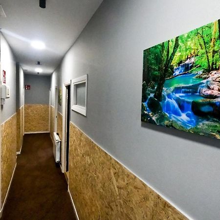 W14 Hostales Vigo Ngoại thất bức ảnh
