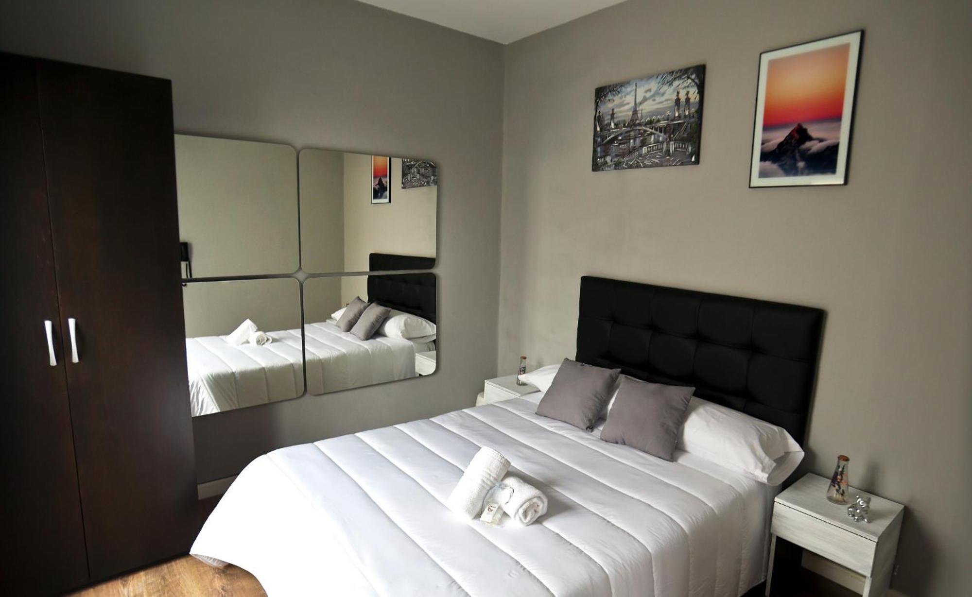 W14 Hostales Vigo Ngoại thất bức ảnh